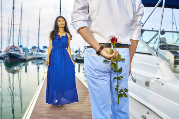 Poposta di matrimonio in barca a vela